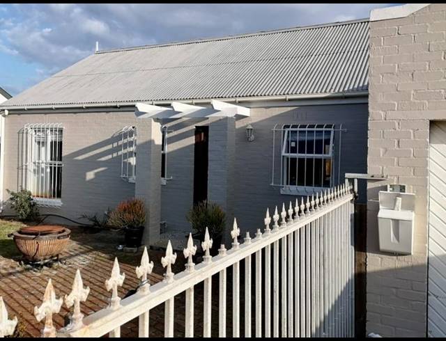 3 BEDROOM PROPERTY TO RENT IN MILKWOOD PARK